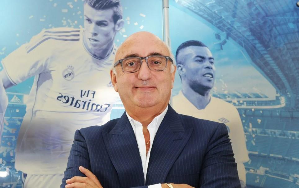 电讯报:75岁经纪人巴内特被控强奸39次;曾运作贝尔加盟皇马